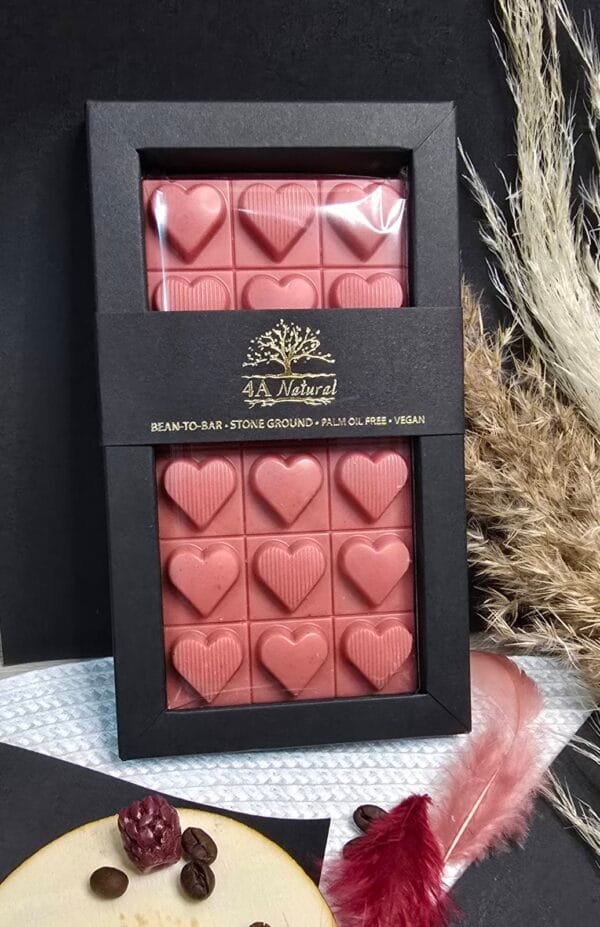 Шоколад с ягода и малина LOVE
